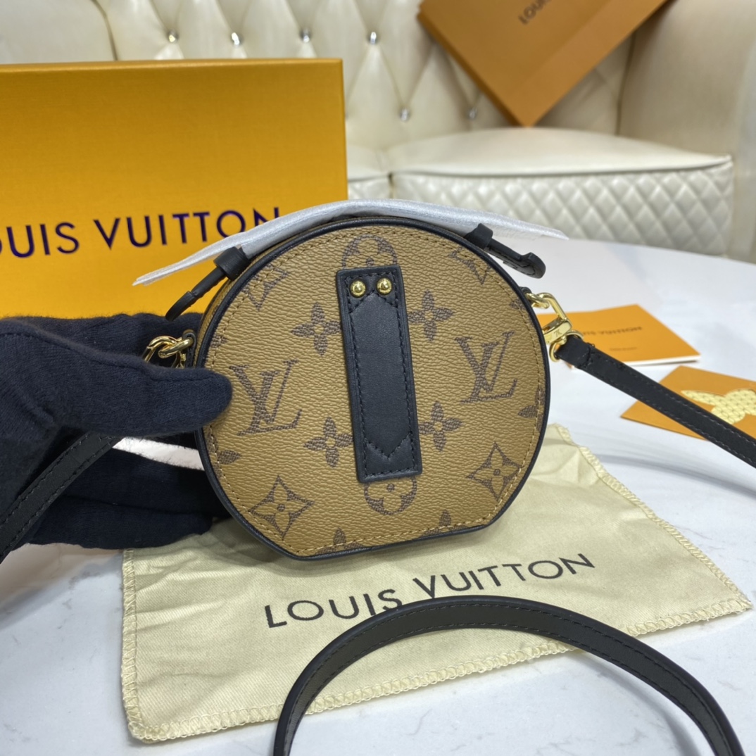 Louis Vuitton MINI BOITE CHAPEAU Handbag Monogram M68276